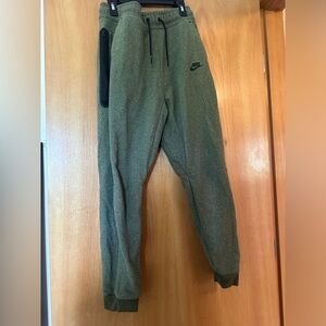 Boys XL nike tech fleece pants